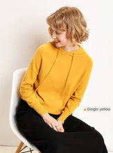 Lade das Bild in den Galerie-Viewer, Geschenkidee Weihnachten Wollsweater mit Kapuze