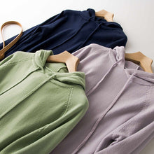 Lade das Bild in den Galerie-Viewer, Geschenkidee Weihnachten Wollsweater mit Kapuze