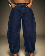 Load image into Gallery viewer, Barreljeans
