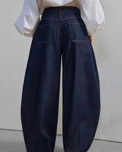 Load image into Gallery viewer, Barreljeans
