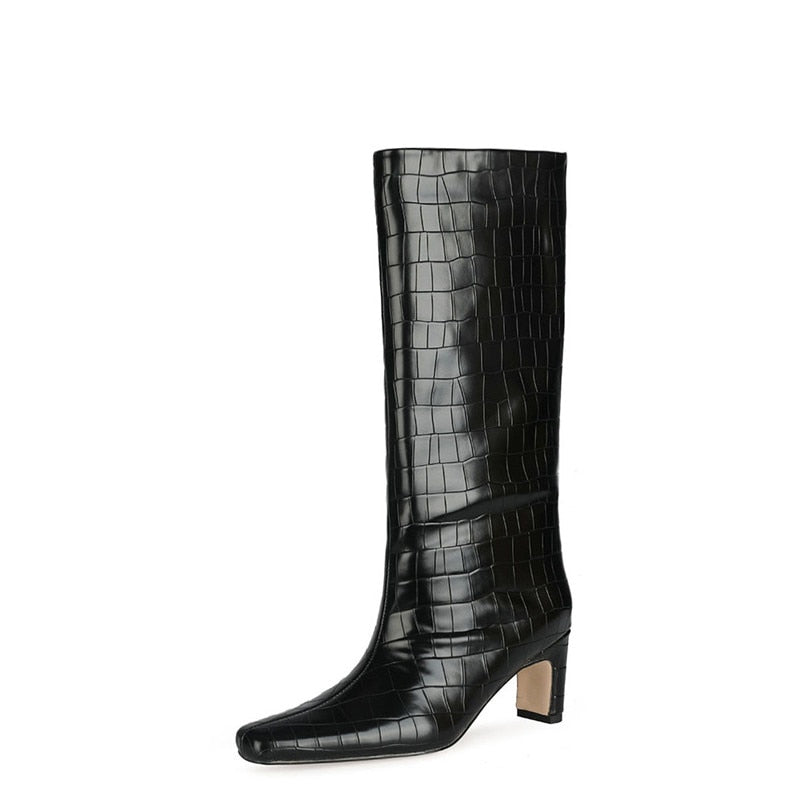 Stiefel im Croco Print