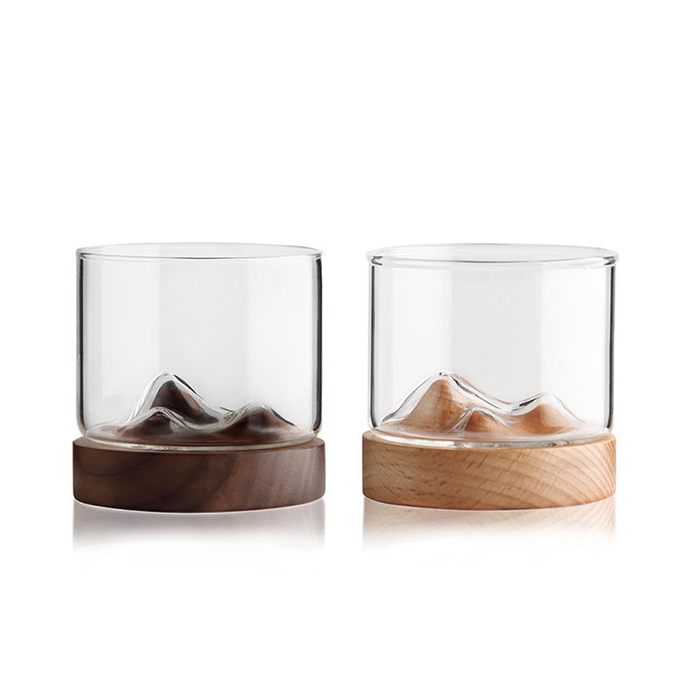 Wein/Wiskeyglas mit Holzboden