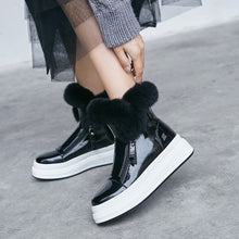Lade das Bild in den Galerie-Viewer, Winter Plateau Snow Boots weiß schwarz Ankle Boots Stiefeletten
