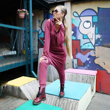 Lade das Bild in den Galerie-Viewer, Streetwear Jumpsuit mit Kapuze
