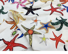 Load image into Gallery viewer, Polyesterseide Starfish
